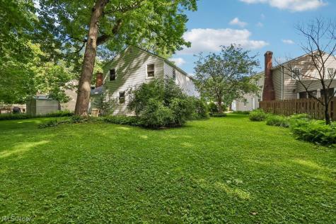 22981 Stoneybrook Drive North Olmsted OH 44070