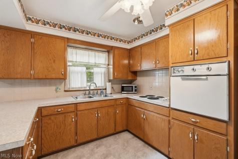 161 Pinehurst Road Munroe Falls OH 44262