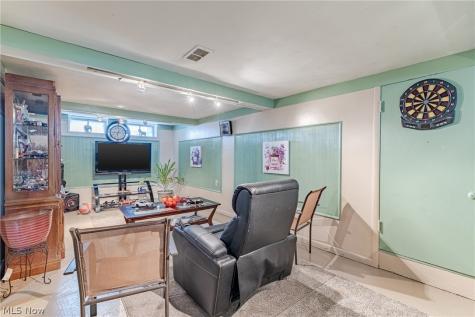 13611 Cranwood Park Boulevard Garfield Heights OH 44125