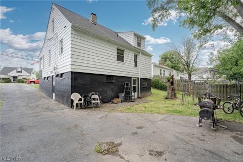 13611 Cranwood Park Boulevard Garfield Heights OH 44125