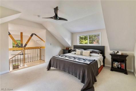 2581 W 11th Street Cleveland OH 44113