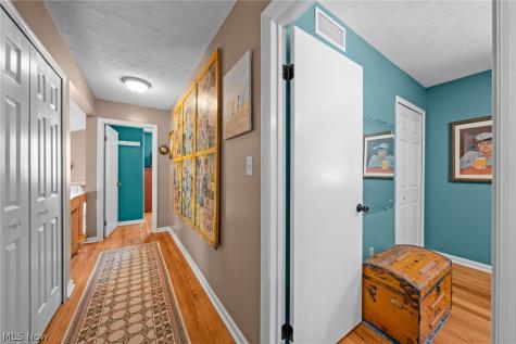 1543 12th Street Cuyahoga Falls OH 44223