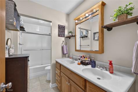 6221 Cedarwood Road Mentor OH 44060
