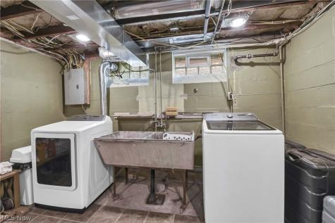 4168 W 224th Street Fairview Park OH 44126