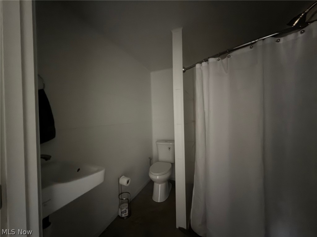 6272 Salineville Road NE Mechanicstown OH 44651