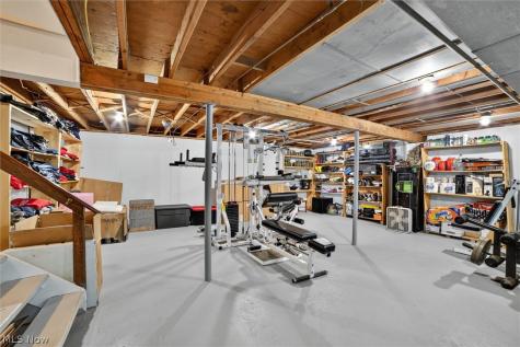 5862 Canterbury Road New Franklin OH 44319