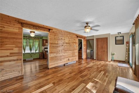 5862 Canterbury Road New Franklin OH 44319