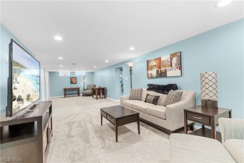3409 Commonwealth Drive Parma OH 44134
