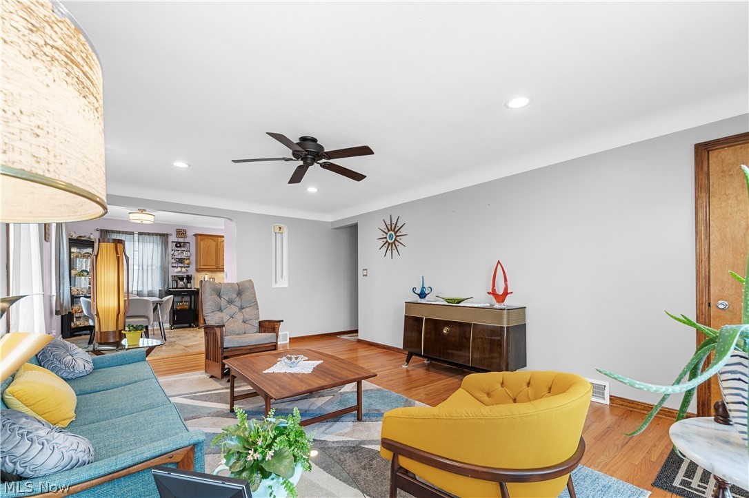 3409 Commonwealth Drive Parma OH 44134