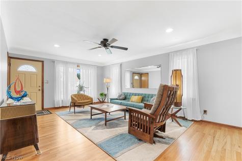 3409 Commonwealth Drive Parma OH 44134