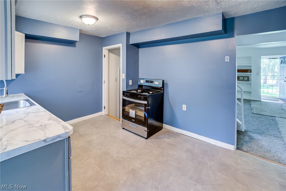 4684 Green Road Warrensville Heights OH 44128