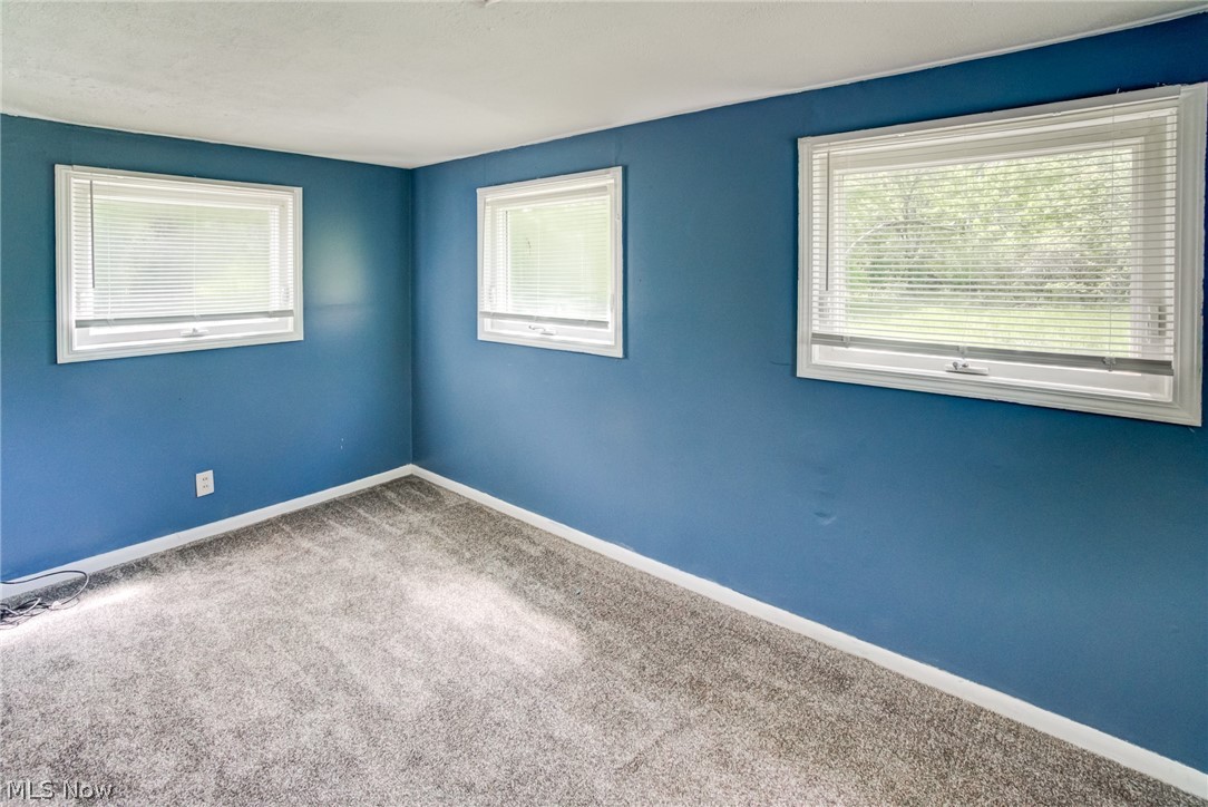 4684 Green Road Warrensville Heights OH 44128