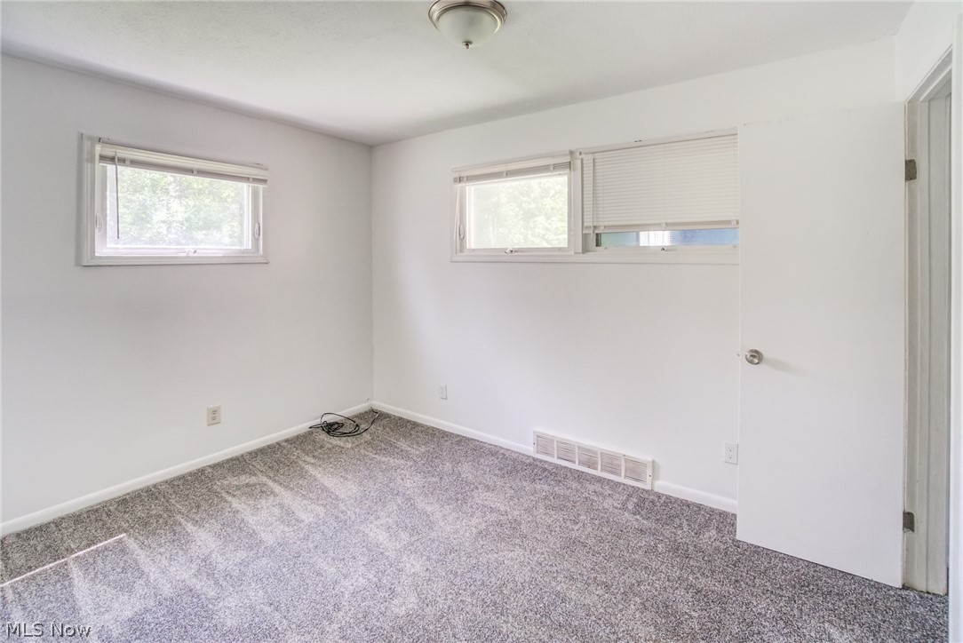 4684 Green Road Warrensville Heights OH 44128