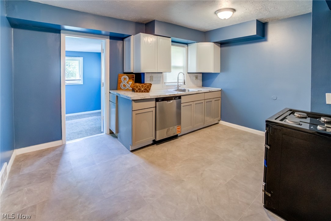 4684 Green Road Warrensville Heights OH 44128