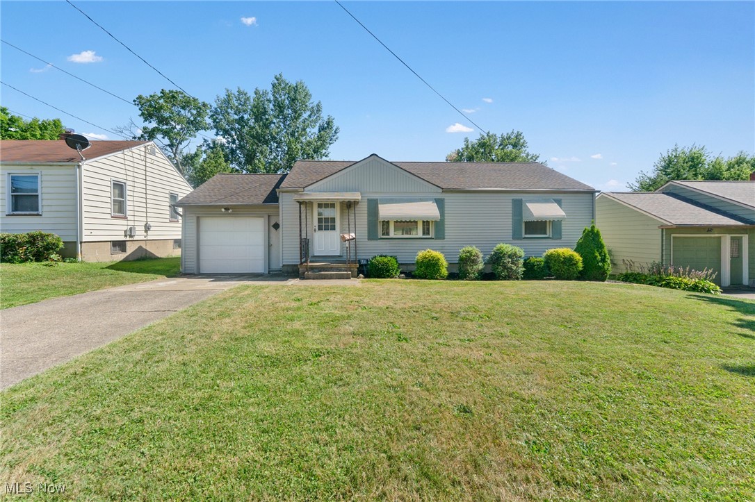 445 Powers Avenue Girard OH 44420