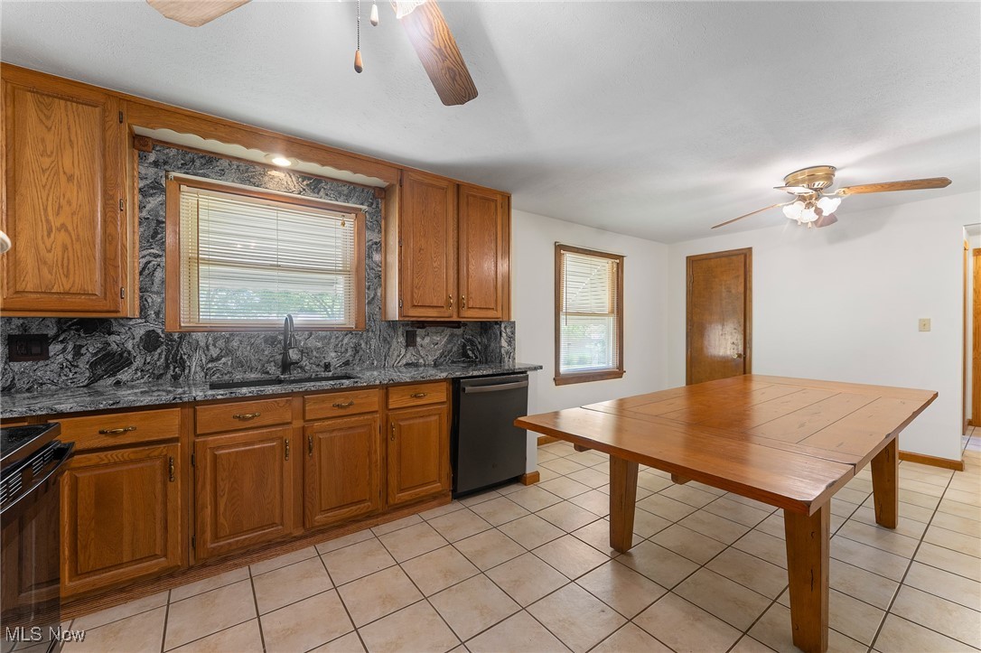 445 Powers Avenue Girard OH 44420