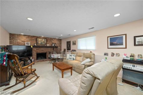 20563 Holly Circle Strongsville OH 44149