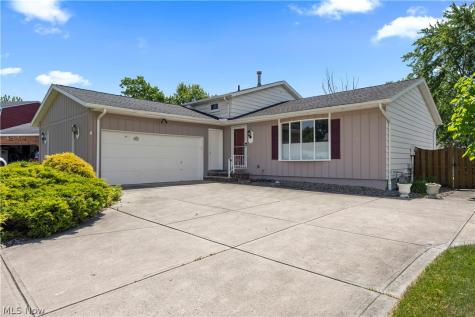 20563 Holly Circle Strongsville OH 44149