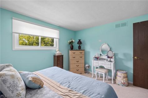 20563 Holly Circle Strongsville OH 44149