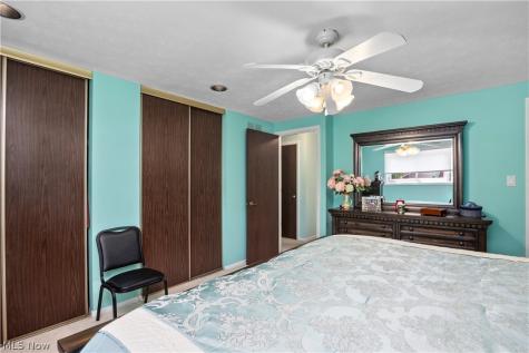 20563 Holly Circle Strongsville OH 44149