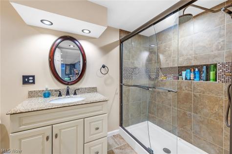 846 Longbrook Drive Wadsworth OH 44281