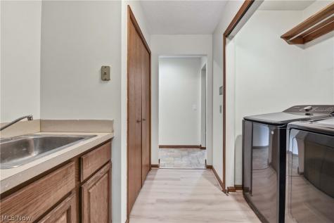 32078 Willow Circle Avon Lake OH 44012