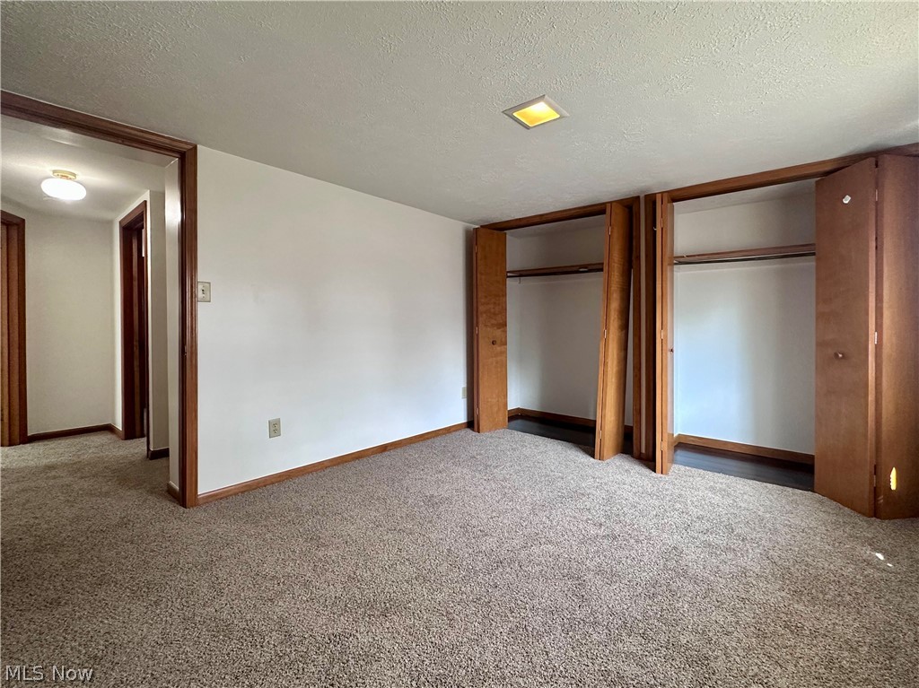1087 Perkinswood Boulevard SE Warren OH 44484