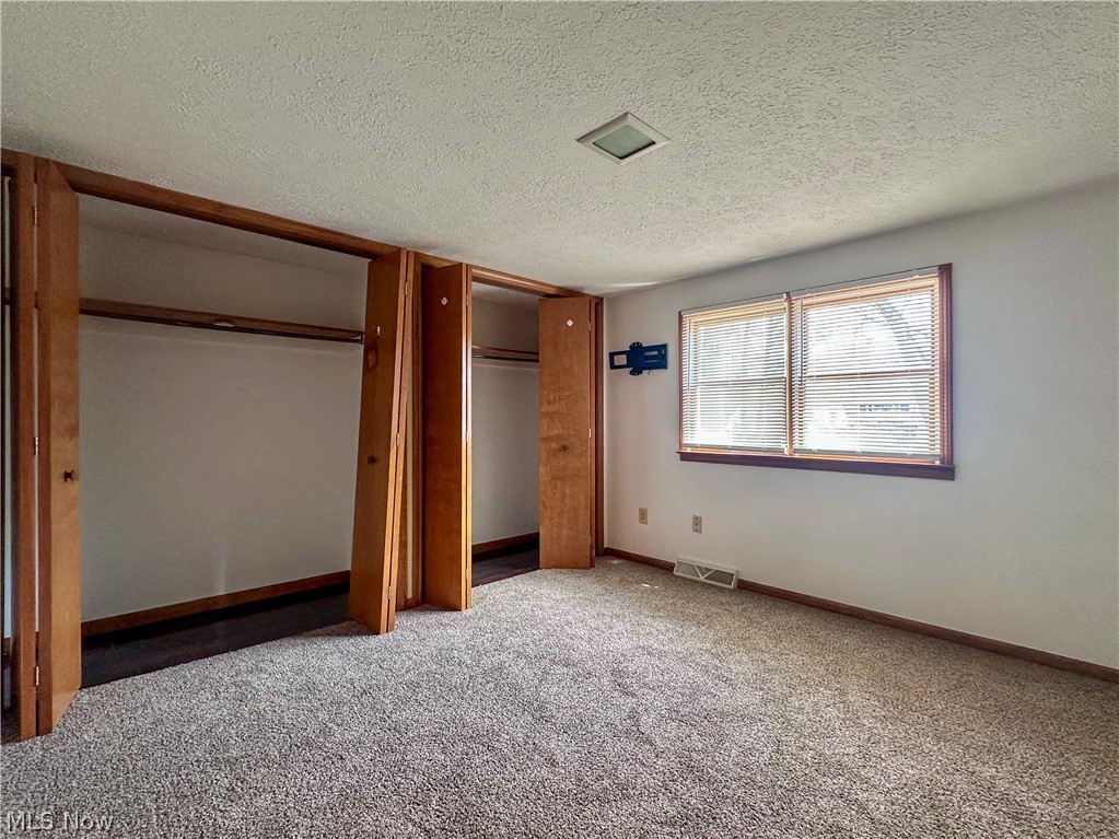1087 Perkinswood Boulevard SE Warren OH 44484