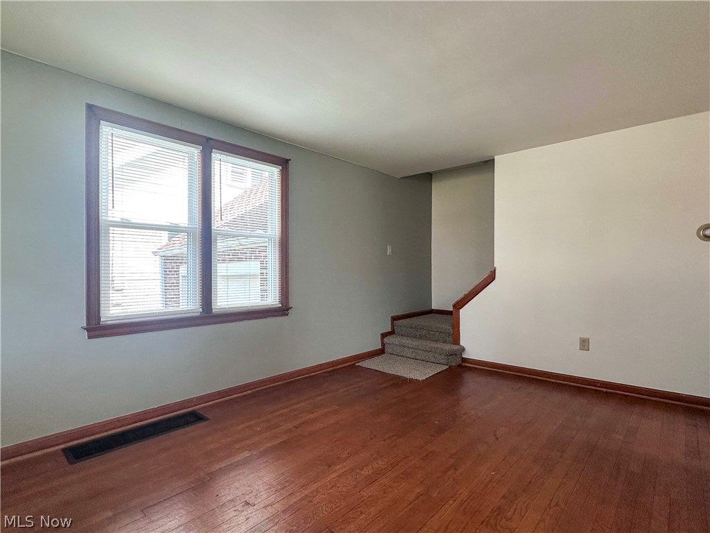 1087 Perkinswood Boulevard SE Warren OH 44484