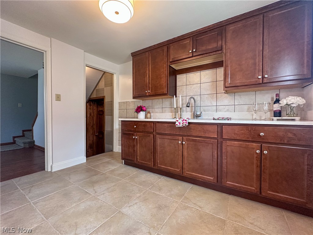 1087 Perkinswood Boulevard SE Warren OH 44484