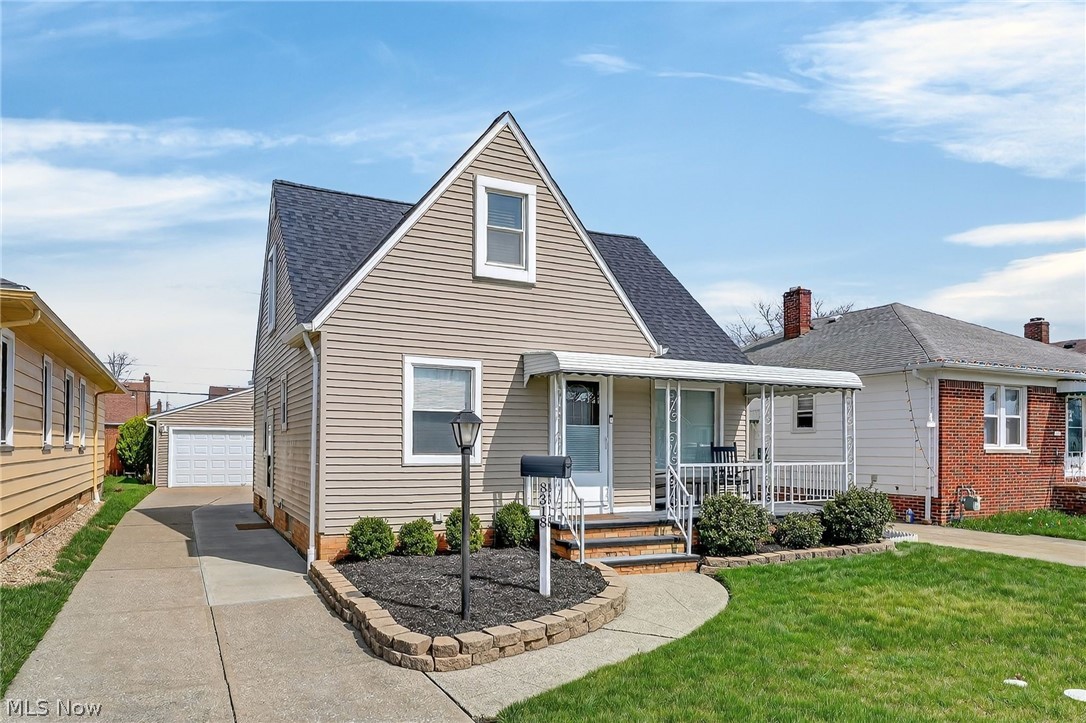 8318 Lanyard Drive Parma OH 44129