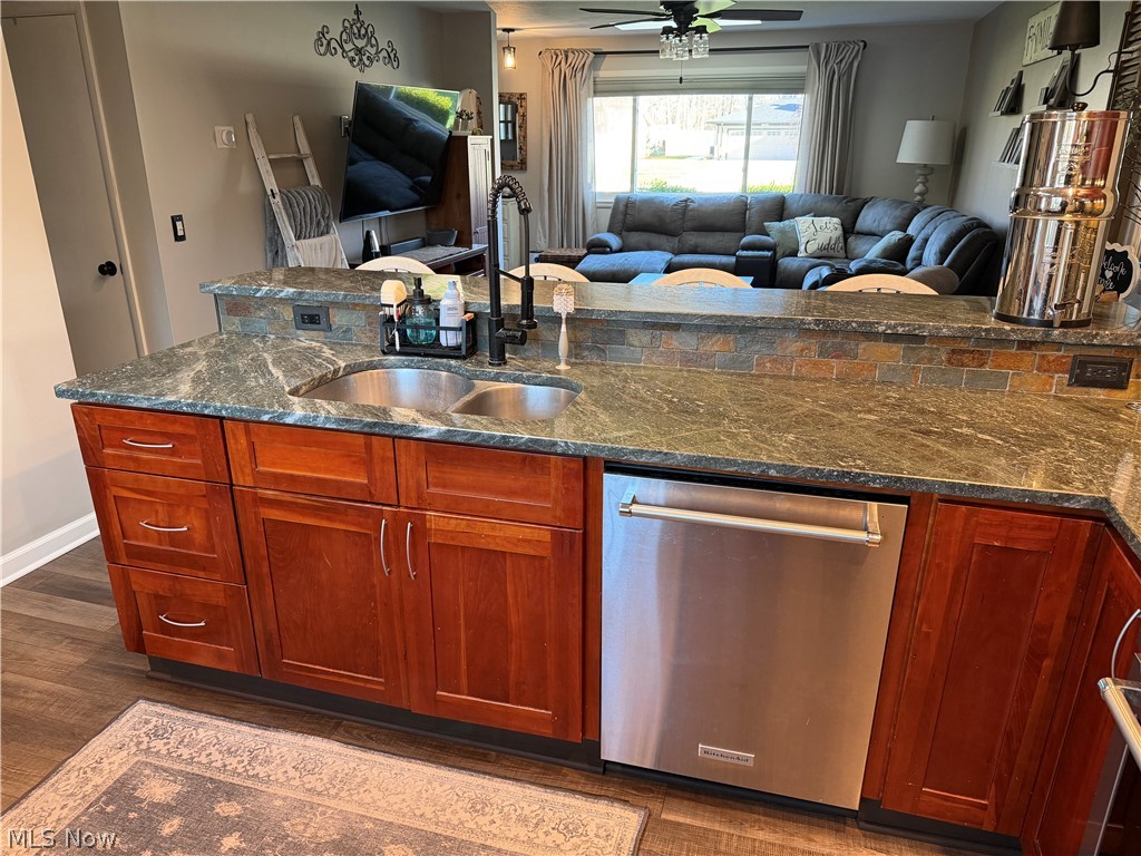 28575 Holly Drive North Olmsted OH 44070