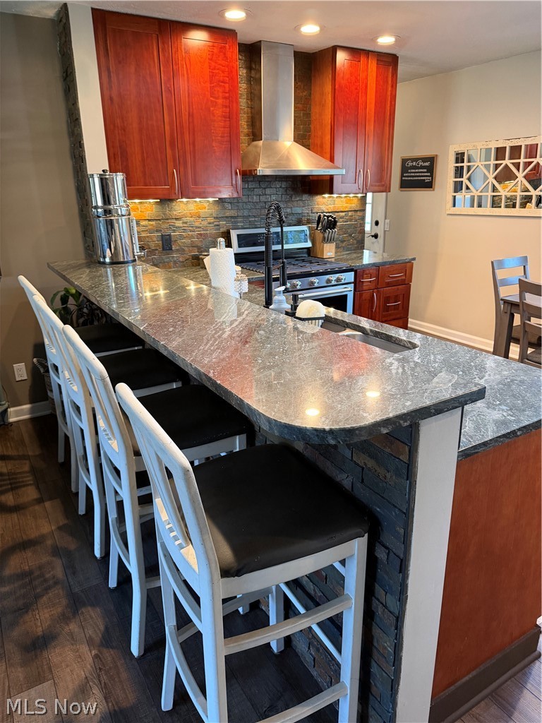 28575 Holly Drive North Olmsted OH 44070