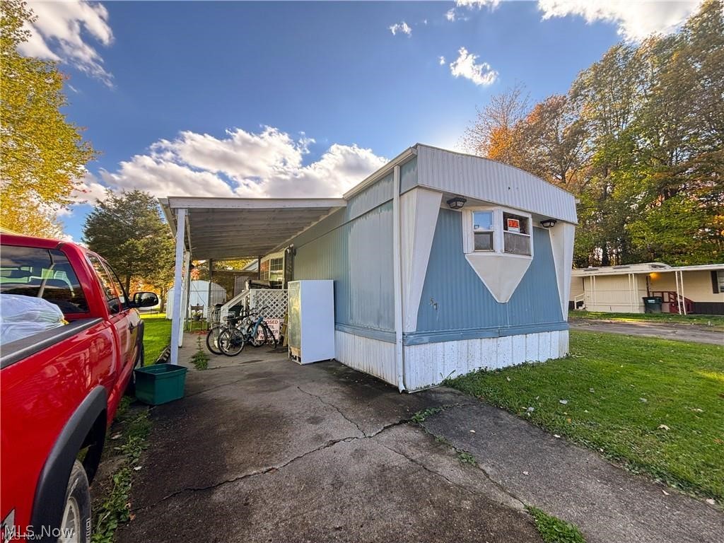 57 Redwood Drive Beloit OH 44609
