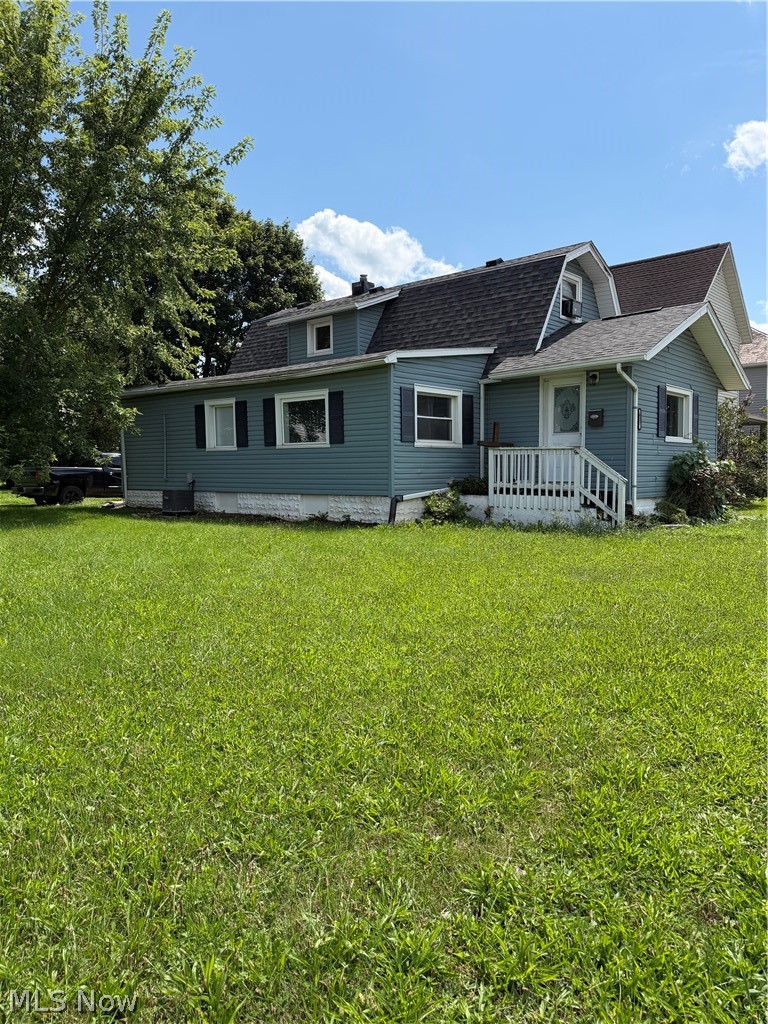 427 4th Street NW New Philadelphia OH 44663