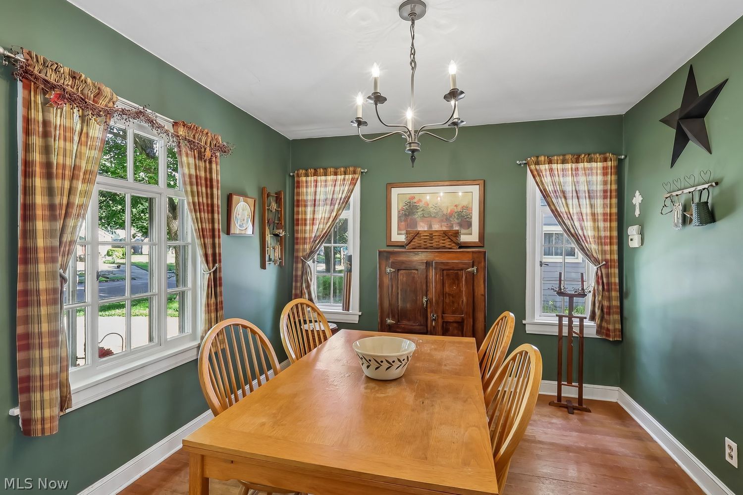 93 Harcourt Drive Akron OH 44313