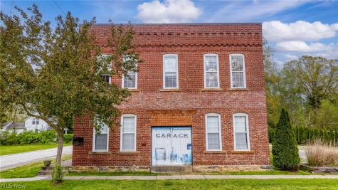 241 Myrtle Street Ravenna OH 44266