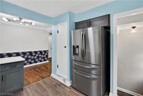 4186 Lambert Road South Euclid OH 44121