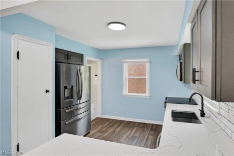 4186 Lambert Road South Euclid OH 44121