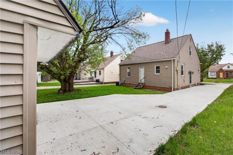 4186 Lambert Road South Euclid OH 44121