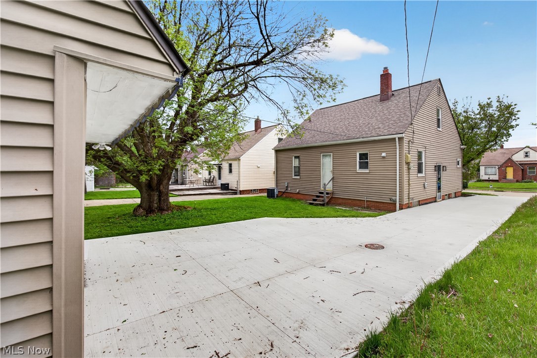 4186 Lambert Road South Euclid OH 44121