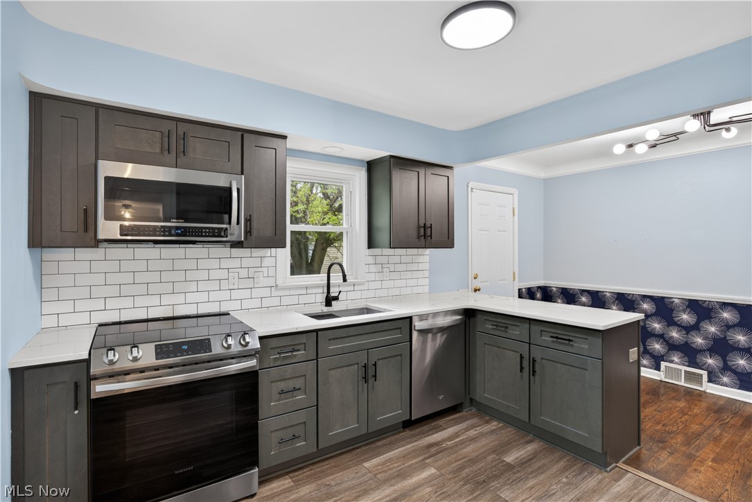 4186 Lambert Road South Euclid OH 44121