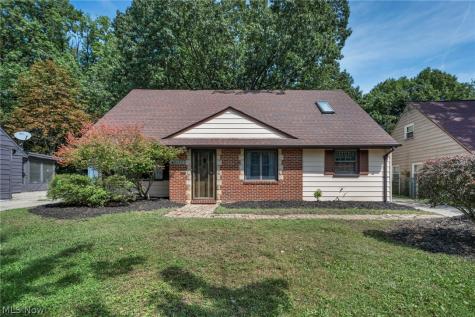 25595 Chatworth Drive Euclid OH 44117