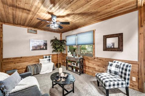 25595 Chatworth Drive Euclid OH 44117