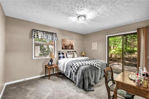 25595 Chatworth Drive Euclid OH 44117