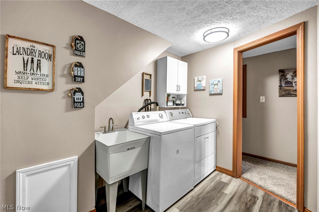 25595 Chatworth Drive Euclid OH 44117