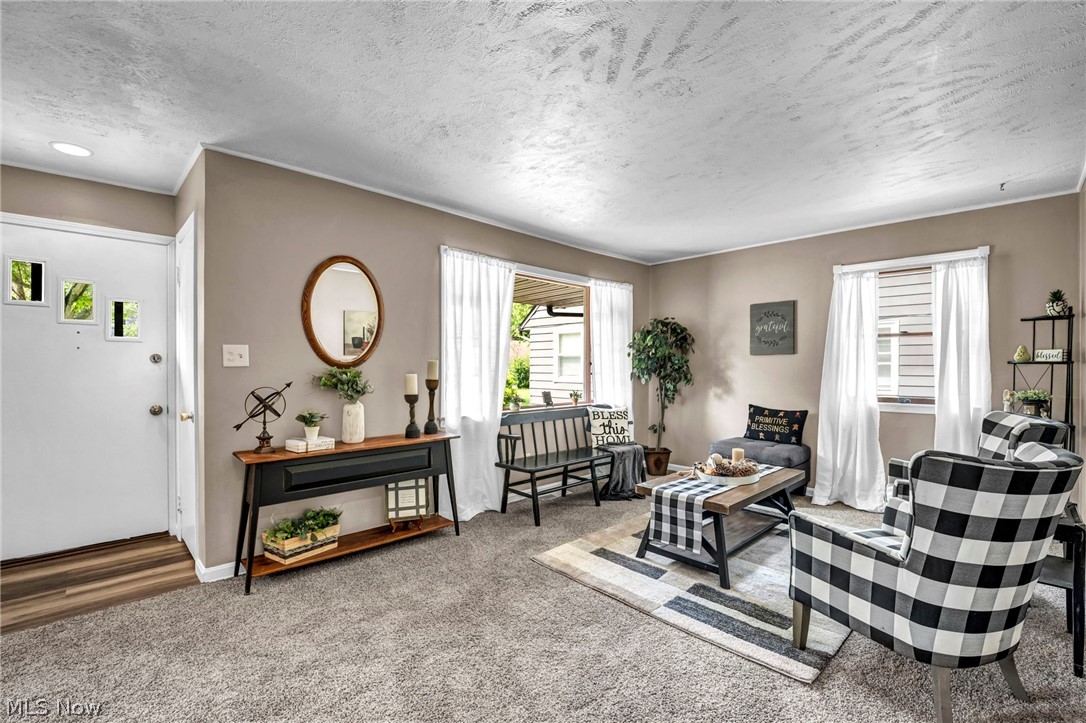 25595 Chatworth Drive Euclid OH 44117