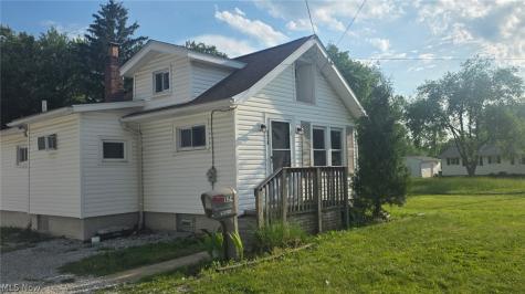 174 Yonker Street Barberton OH 44203