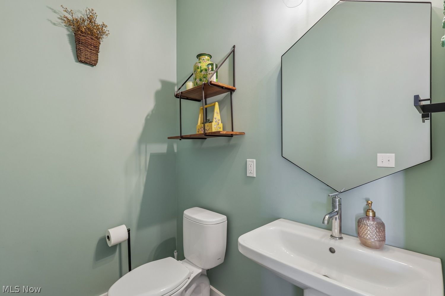 8319 Falls Glen Lane Olmsted Falls OH 44138