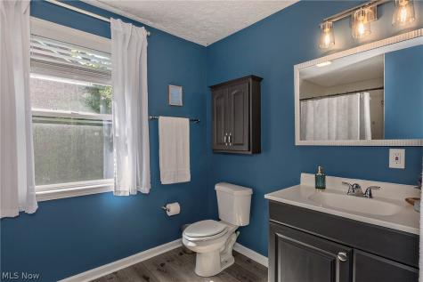 2588 Queenston Road Cleveland Heights OH 44118